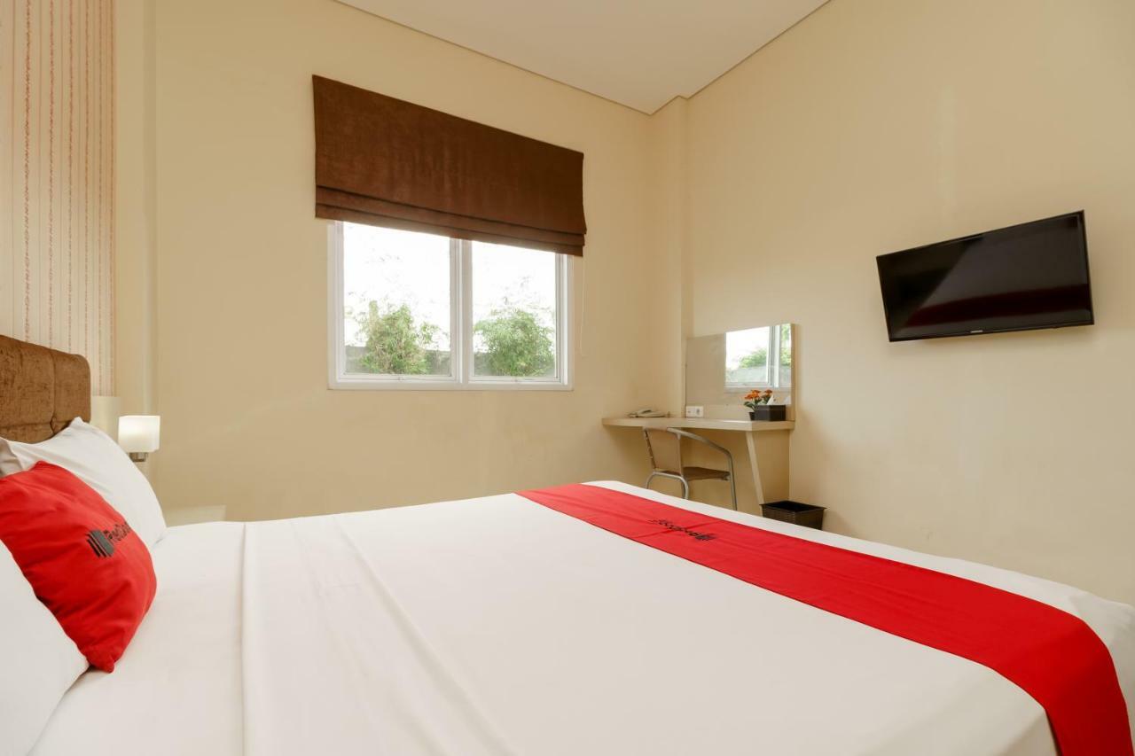 เรดดอร์ซ พลัส เนียร์ สังกาเรอัง พาร์ค Hotel มาตารัม ภายนอก รูปภาพ