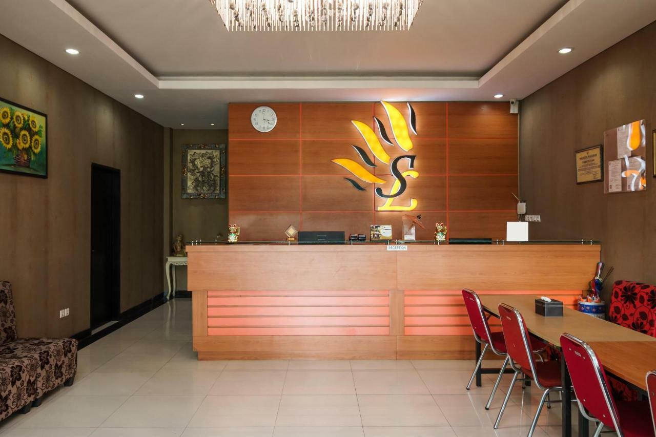 เรดดอร์ซ พลัส เนียร์ สังกาเรอัง พาร์ค Hotel มาตารัม ภายนอก รูปภาพ
